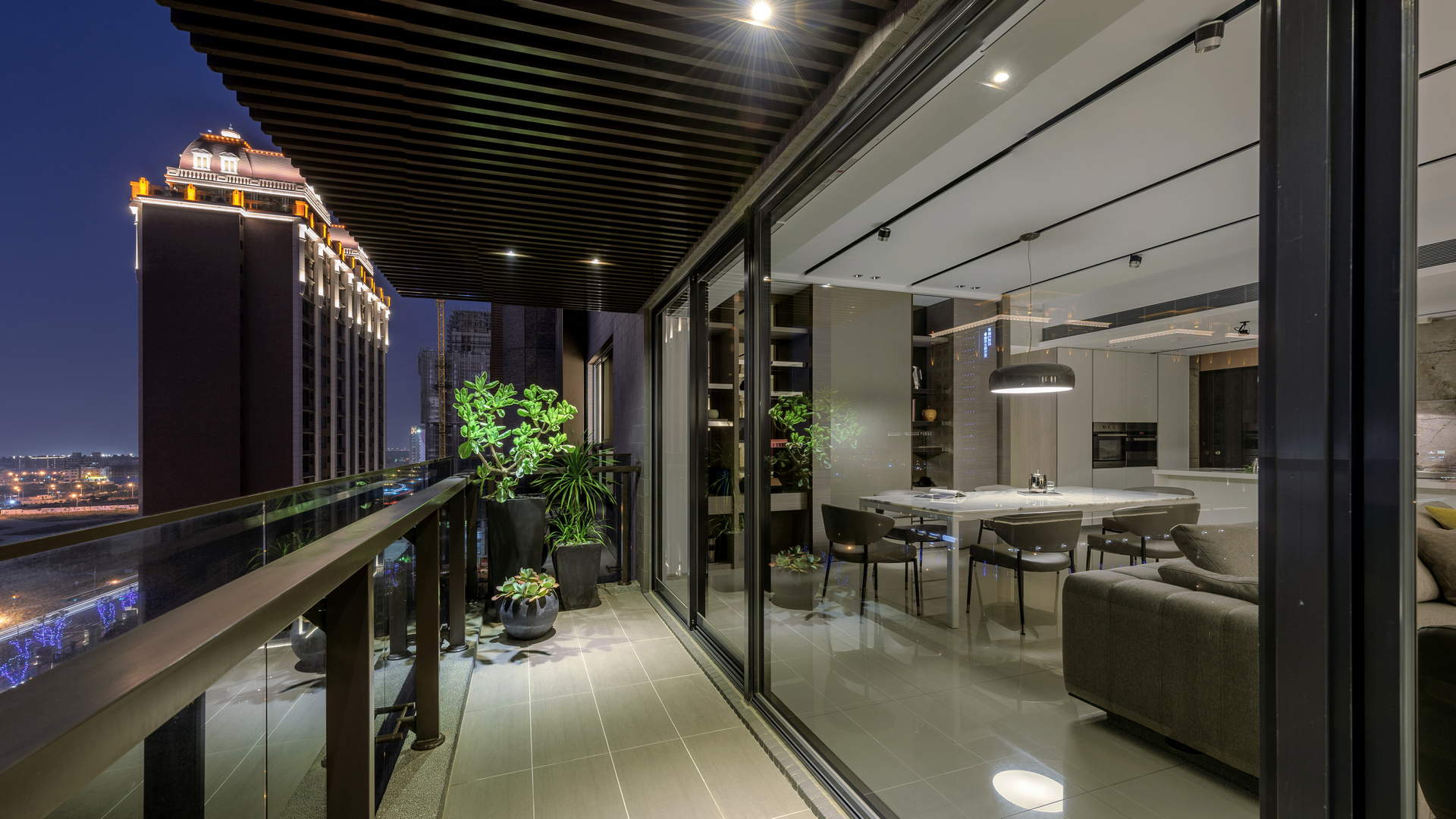 陽台夜景全景接圖