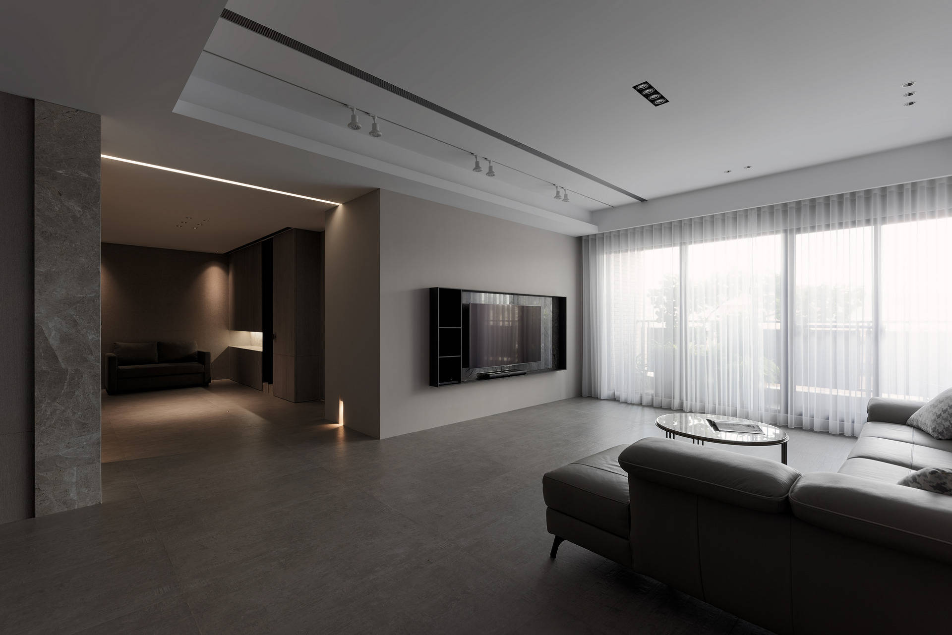 客廳電視牆與走道燈條