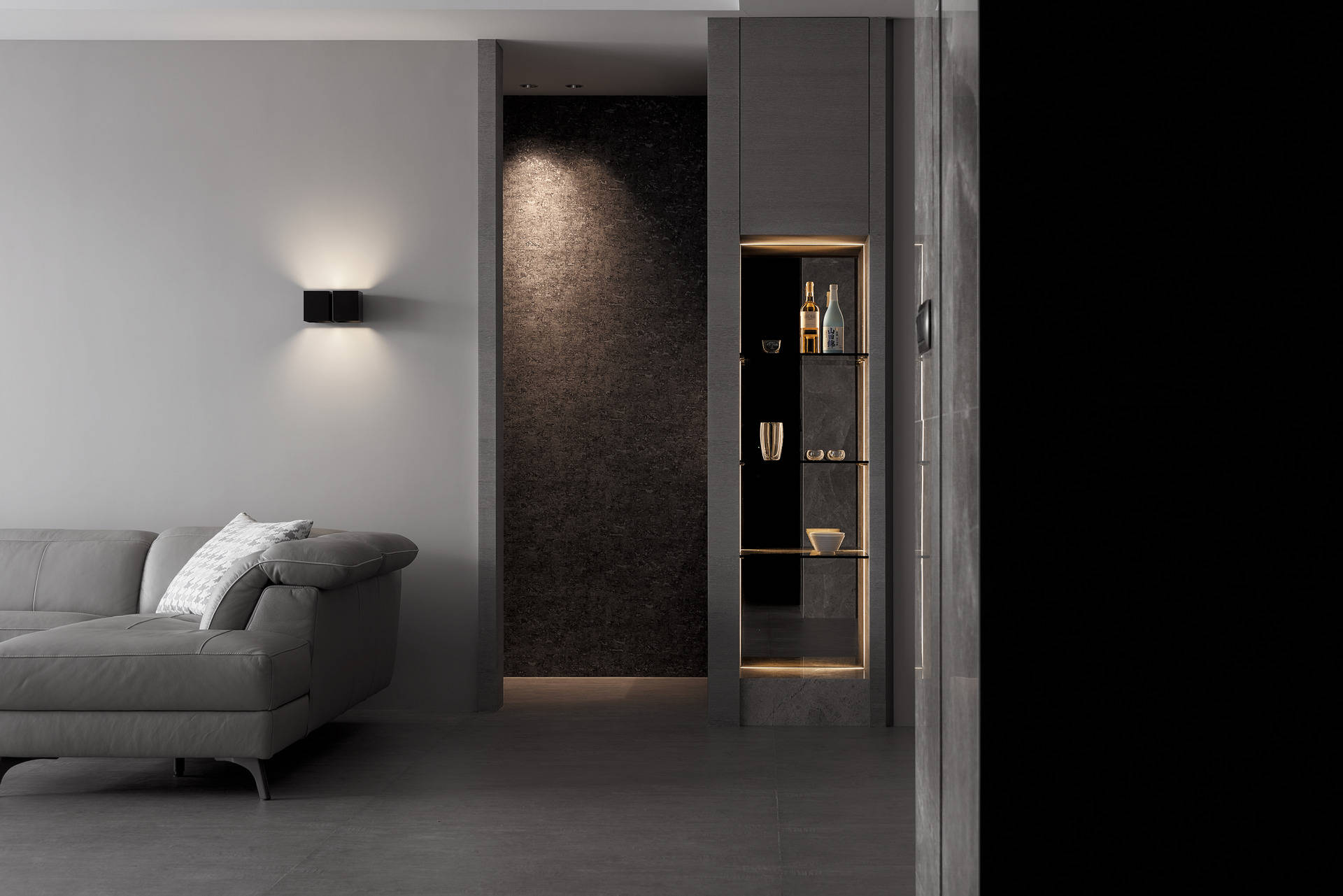 酒櫃與主臥走道