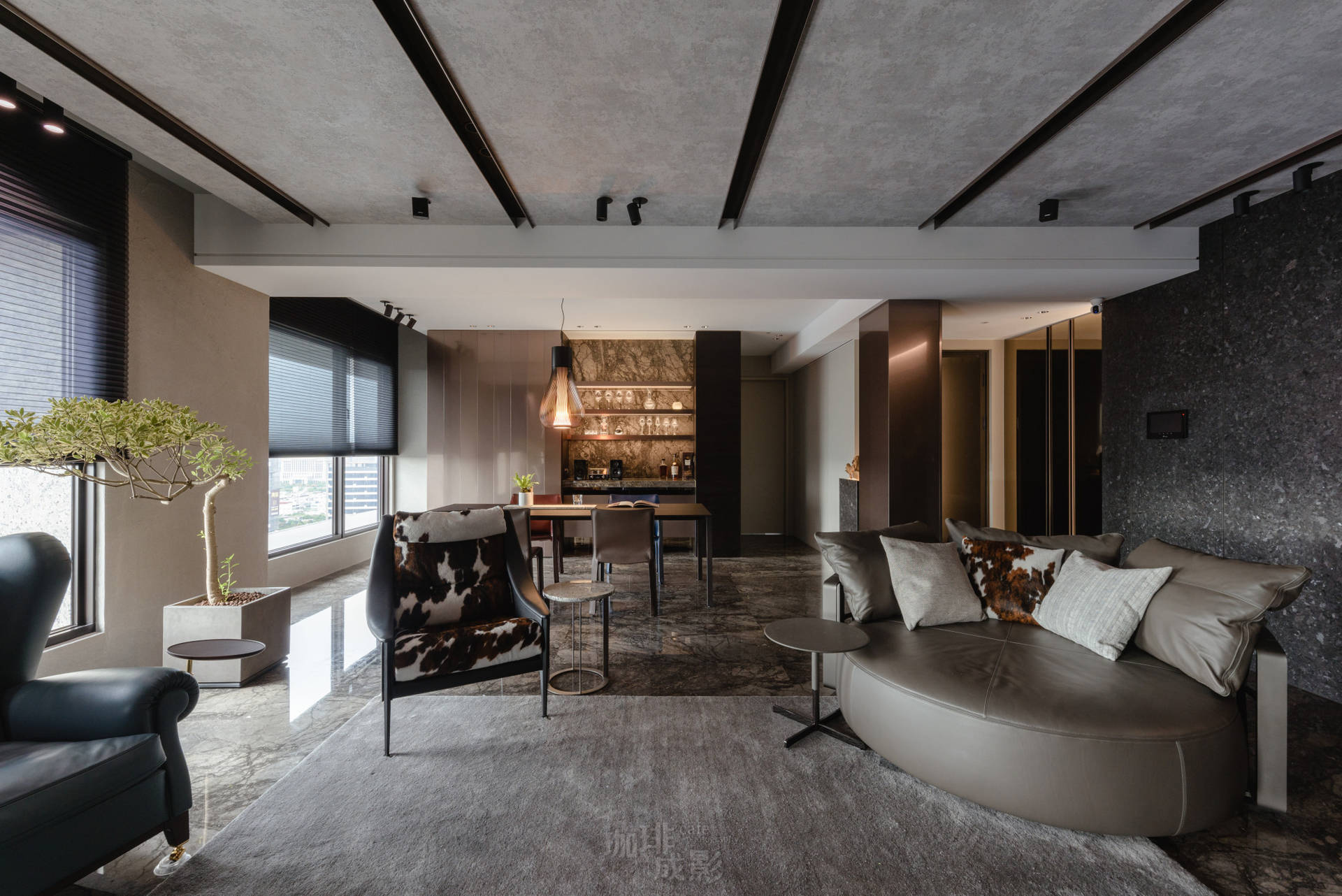 客餐廳正面全景