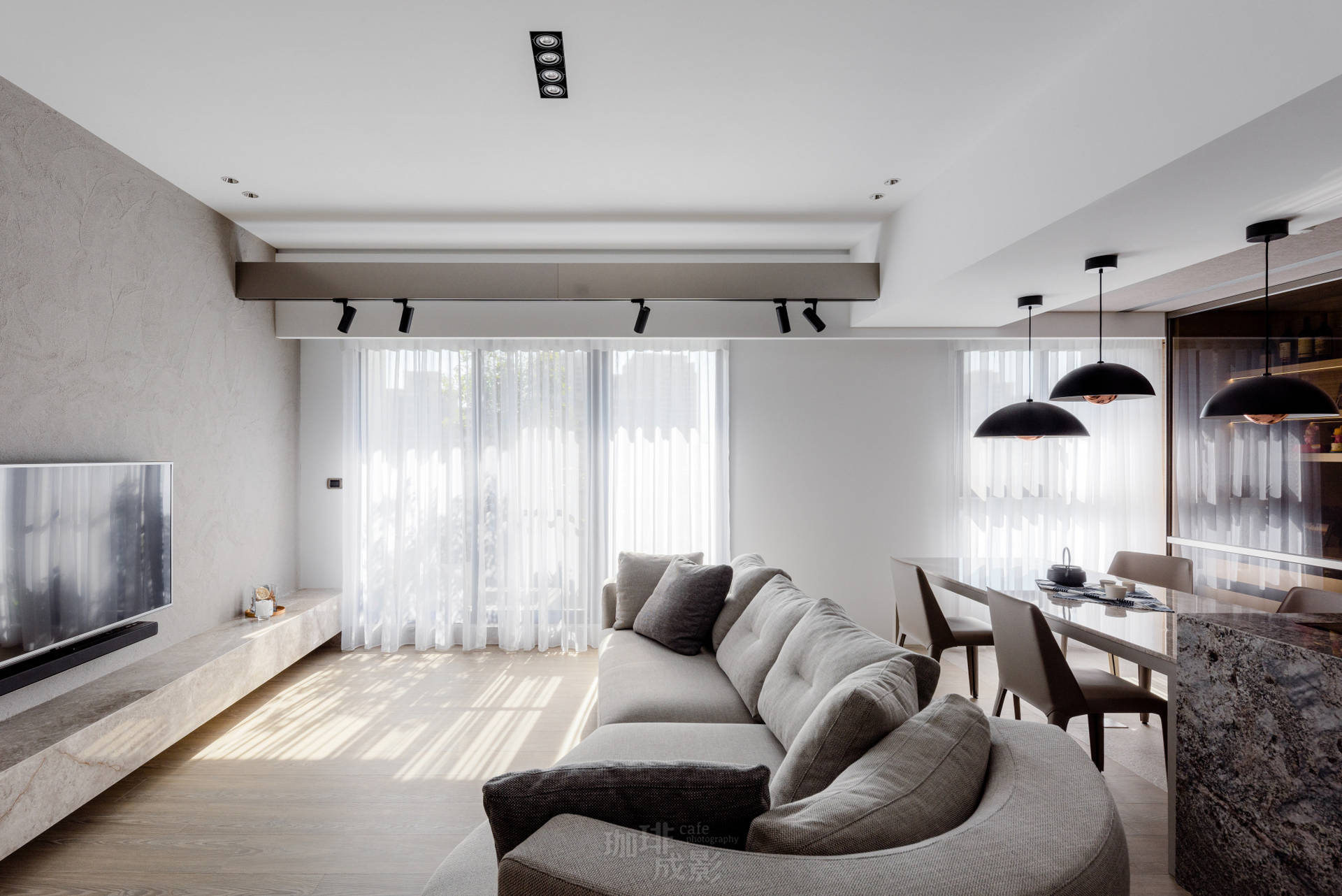 落地窗正面全景