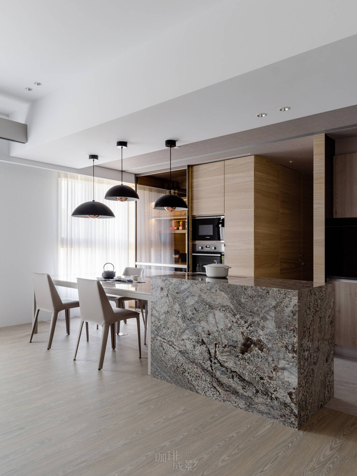 餐桌中島完整角度