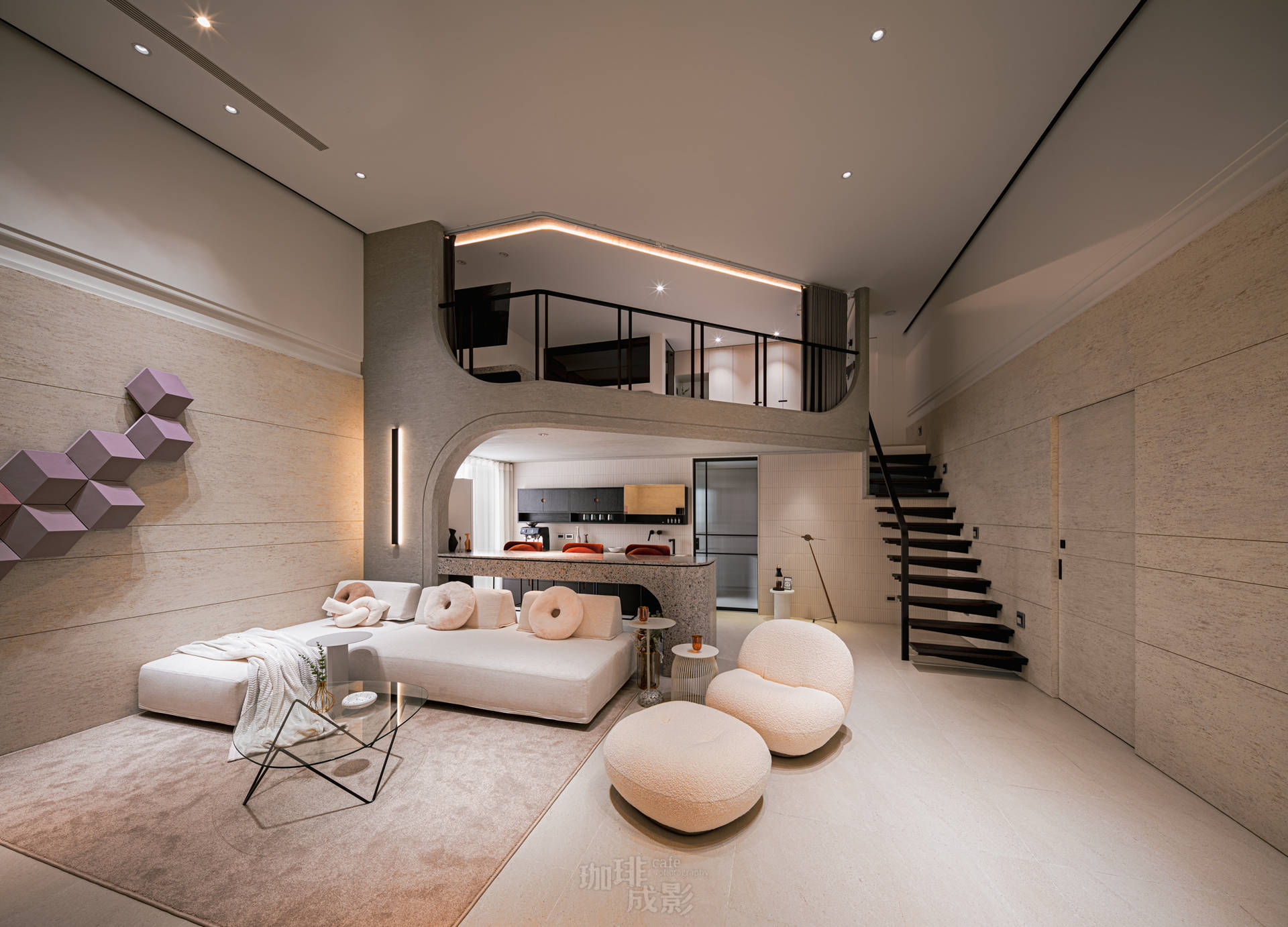 樓中樓挑高移軸全景接圖