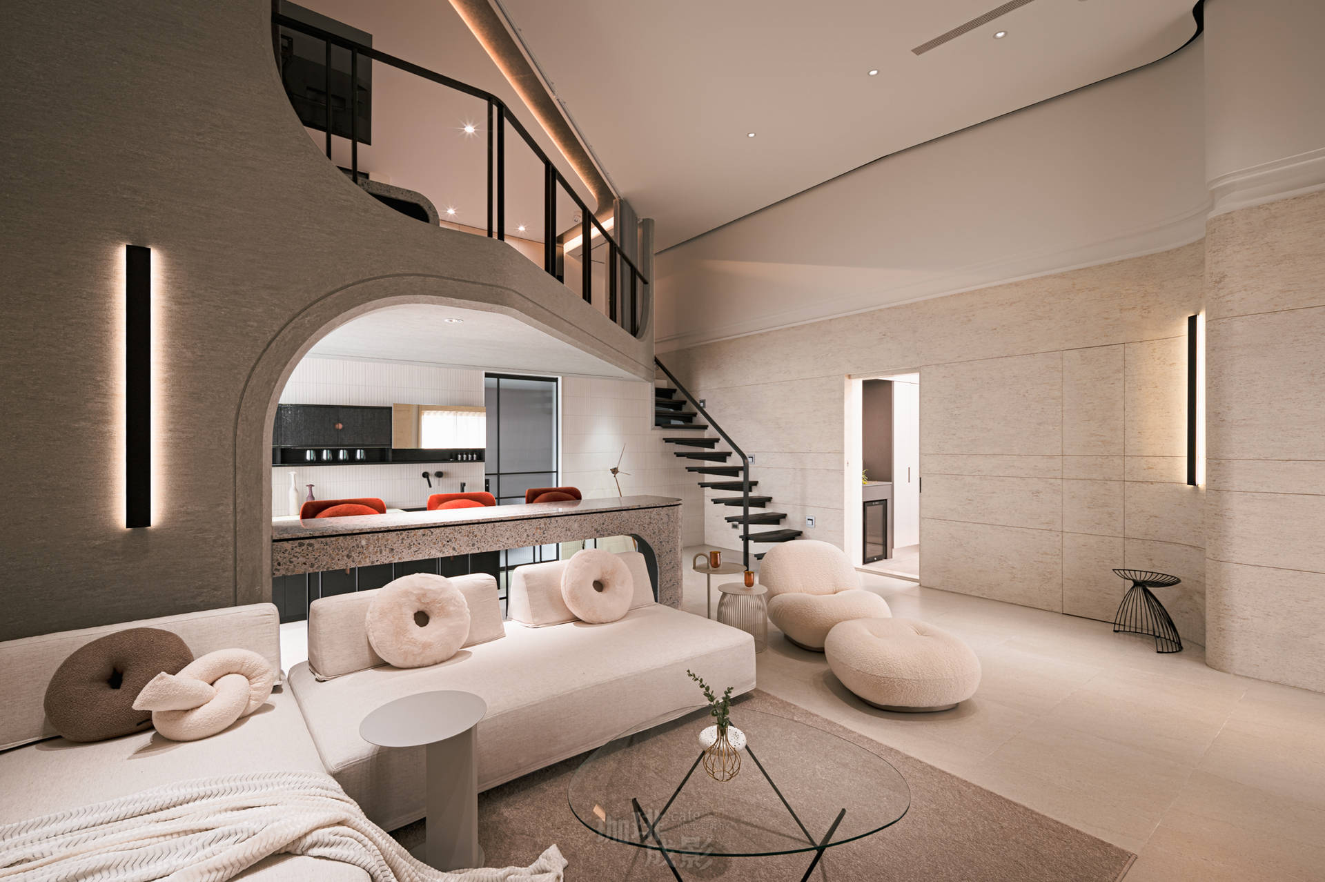 樓中樓挑高移軸全景接圖