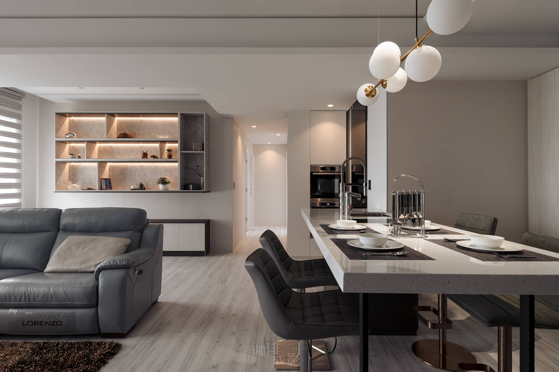 餐廳與臥室走道