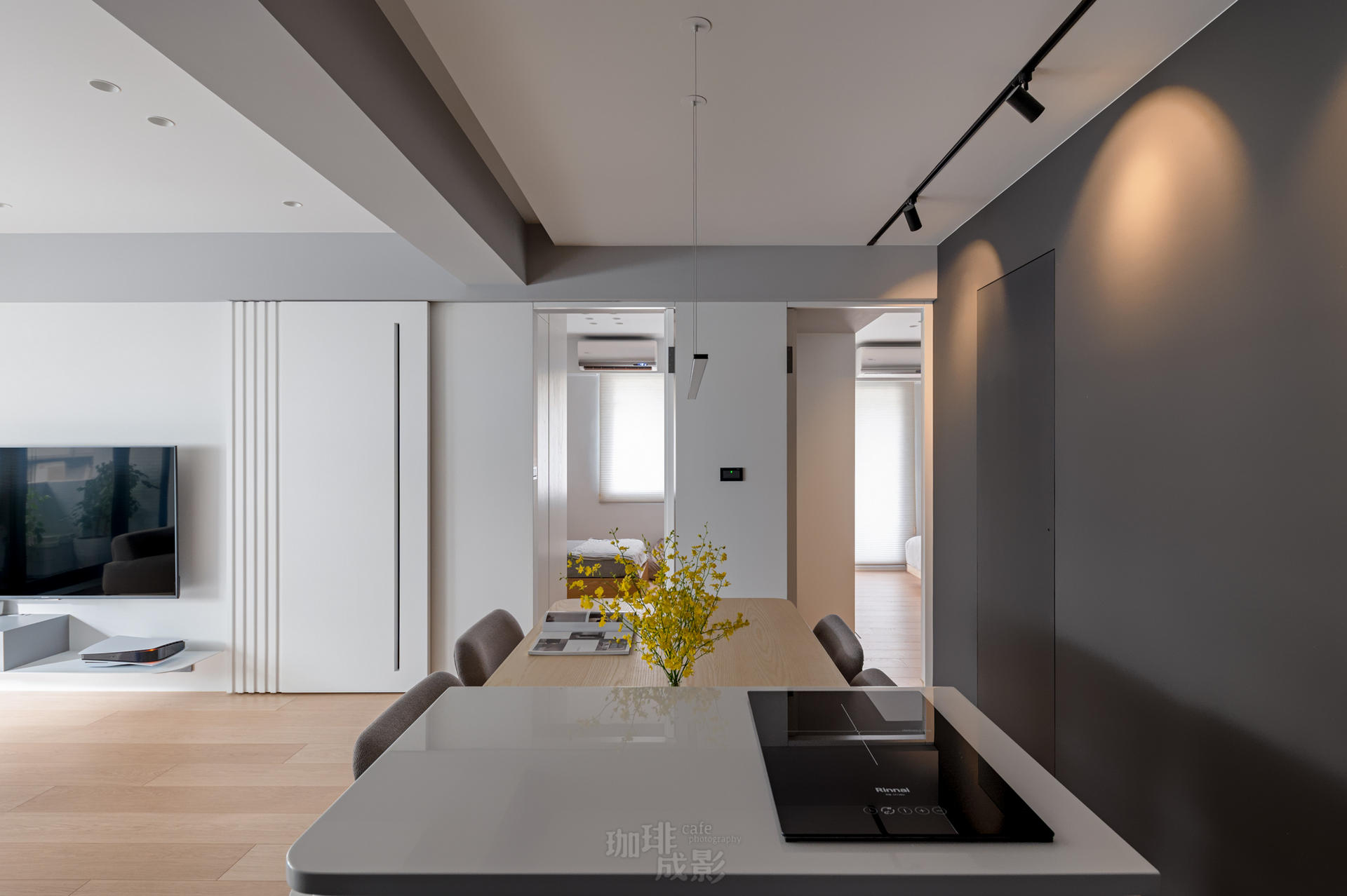 餐廳與房間動線關係