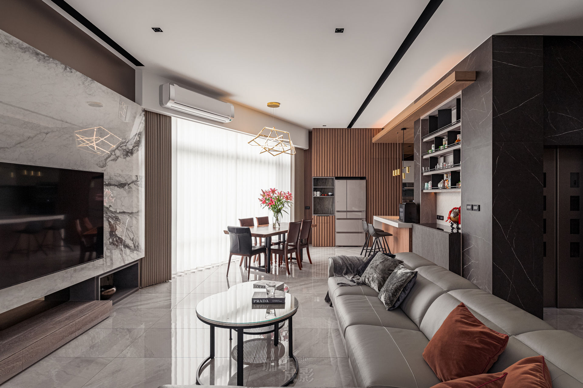 客餐廳正面全景