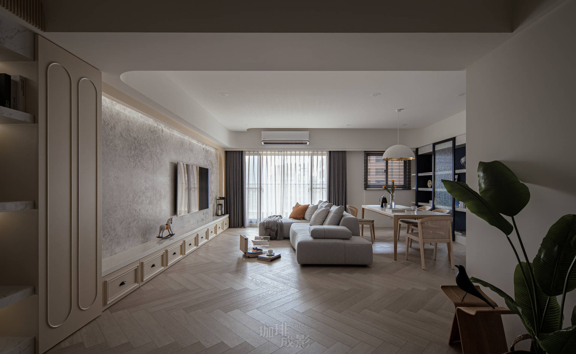 客餐廳正面全景