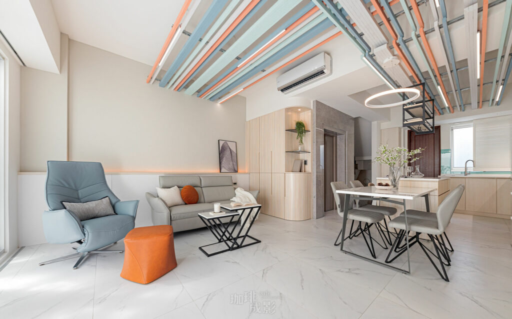 客餐廳全景側面