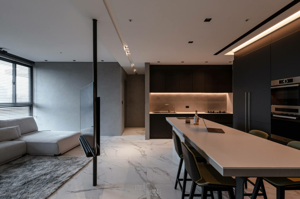 客餐廳正面全景