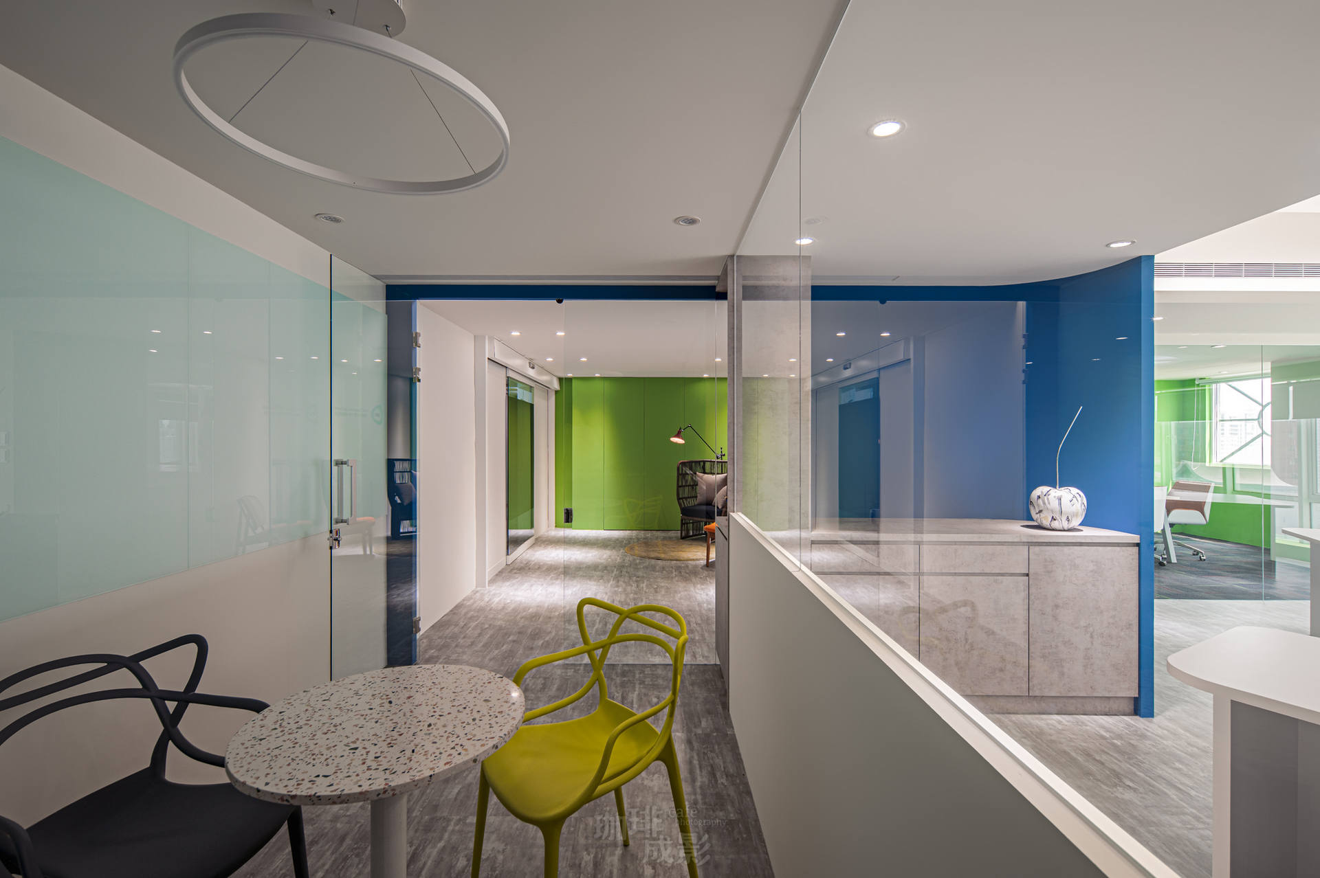 會客室往外角度