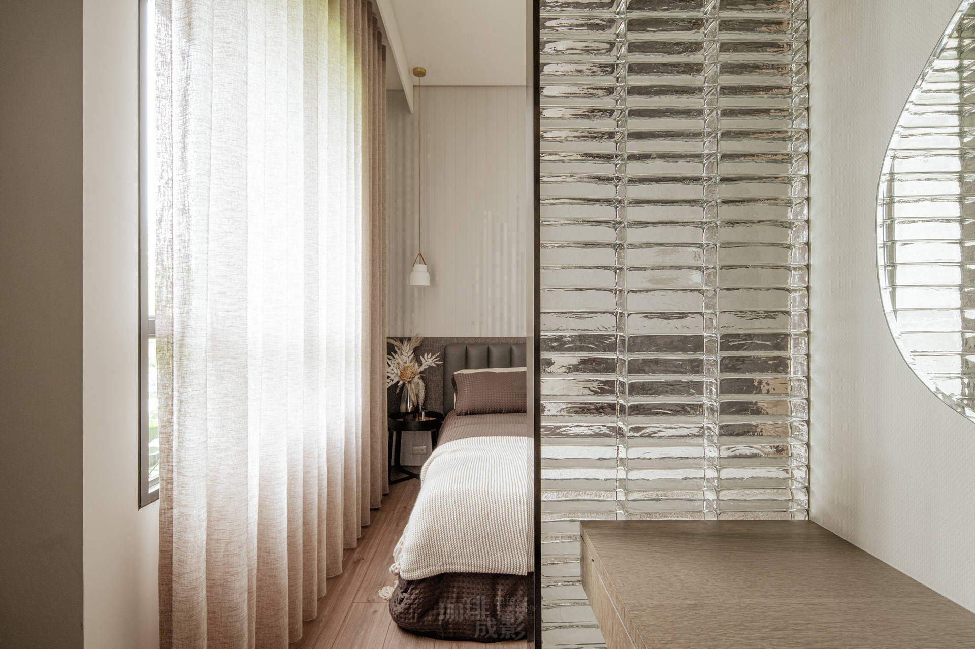 臥房玻璃磚特寫