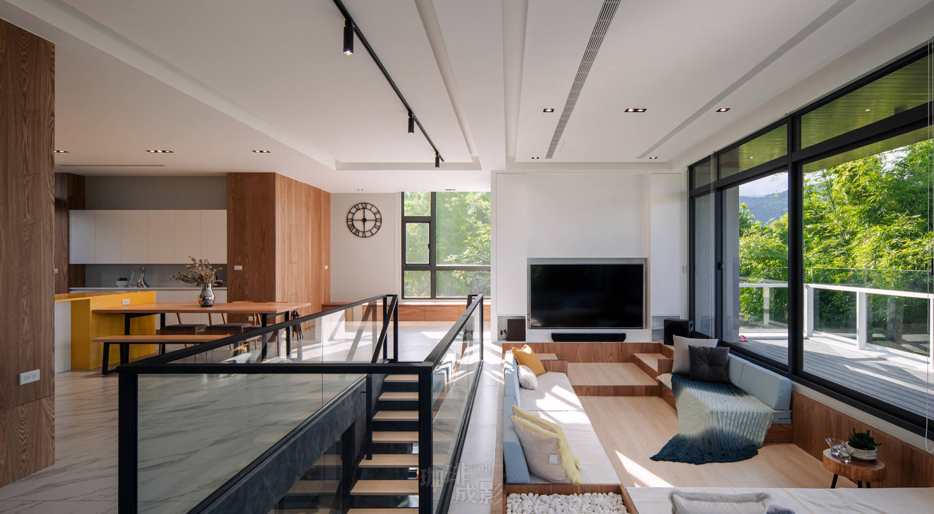 客廳客廳正面全景