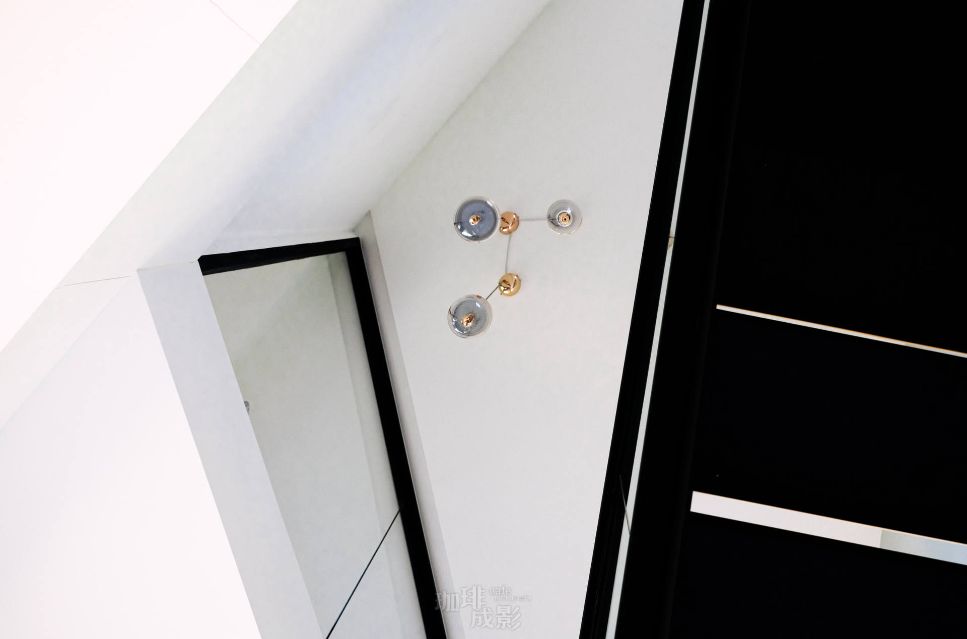 樓梯天花板燈具特寫